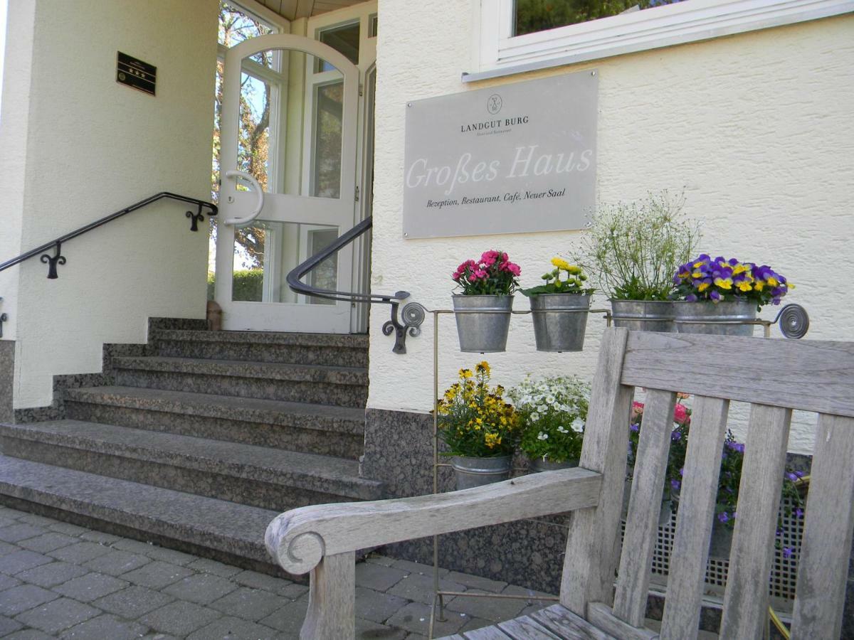 Hotel Landgut Burg Gmbh Weinstadt Exterior photo